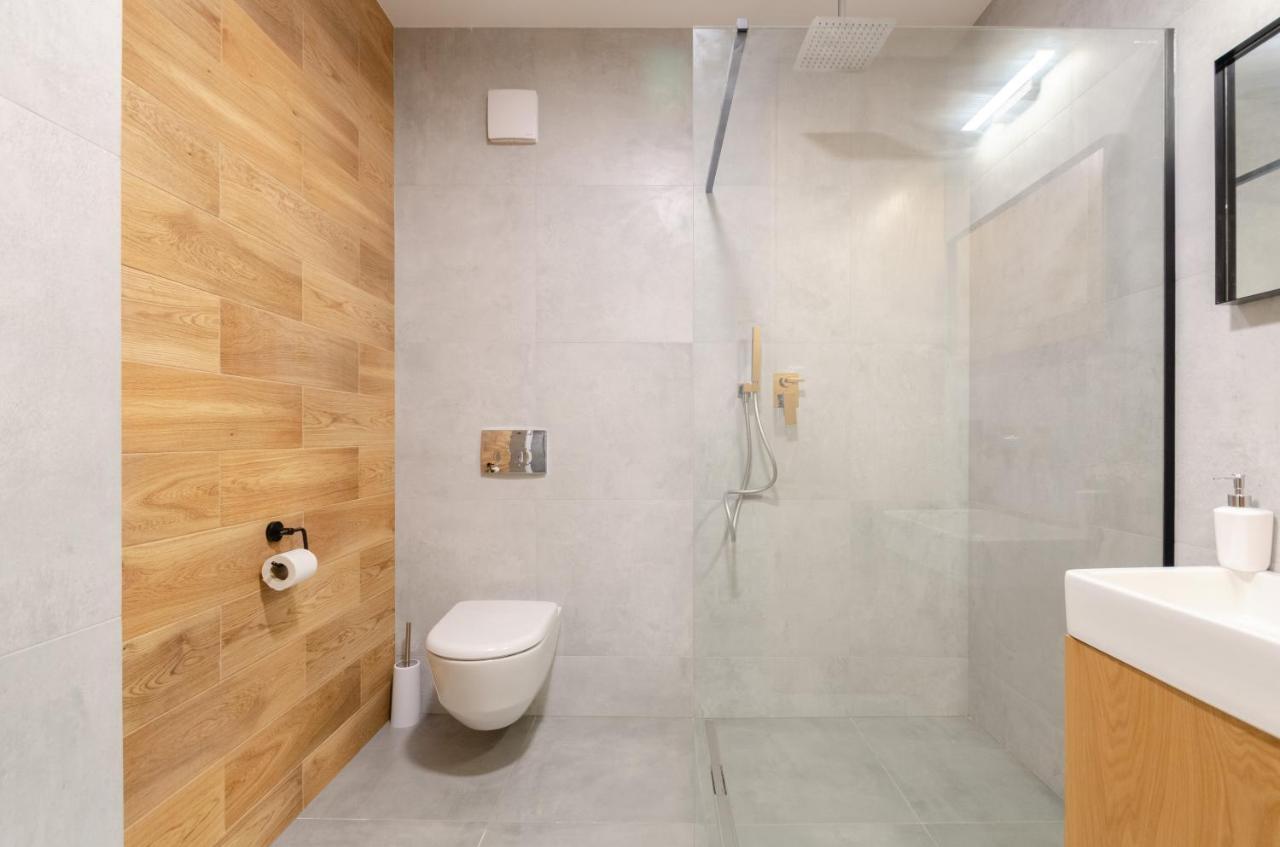 Petrovdom 12-95 Loft Apartments At Rc Kvartet, 16Г Vasyl Lypkivskyi Street Kiev Eksteriør bilde