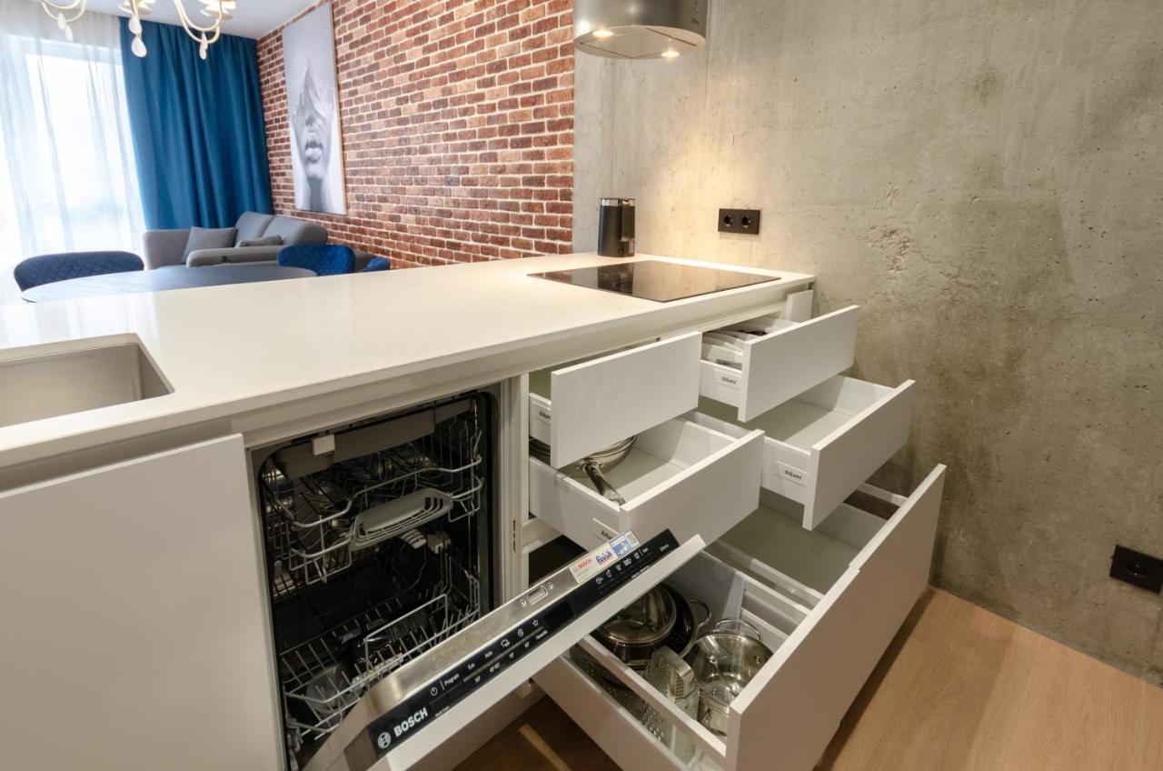 Petrovdom 12-95 Loft Apartments At Rc Kvartet, 16Г Vasyl Lypkivskyi Street Kiev Eksteriør bilde