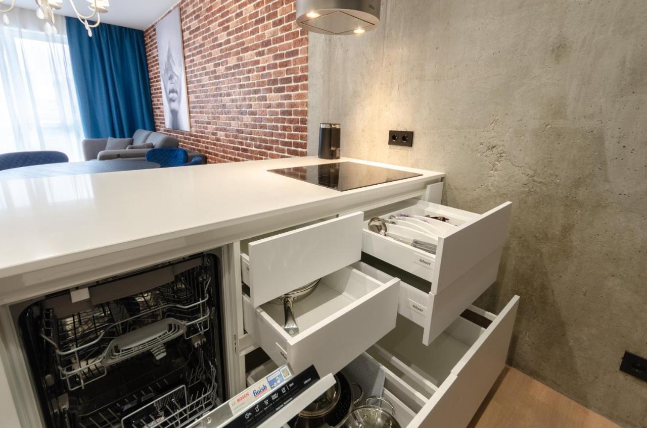Petrovdom 12-95 Loft Apartments At Rc Kvartet, 16Г Vasyl Lypkivskyi Street Kiev Eksteriør bilde