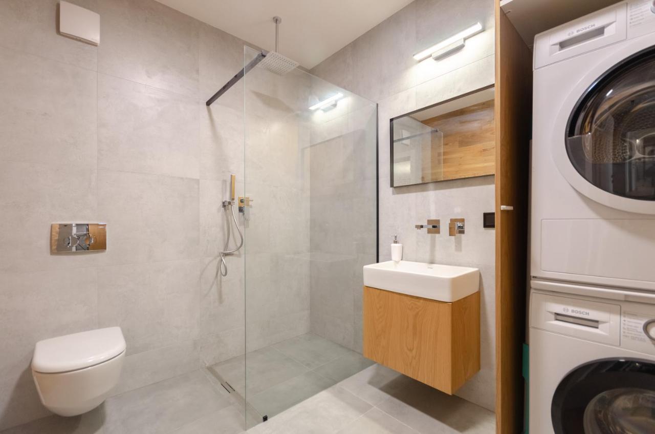 Petrovdom 12-95 Loft Apartments At Rc Kvartet, 16Г Vasyl Lypkivskyi Street Kiev Eksteriør bilde